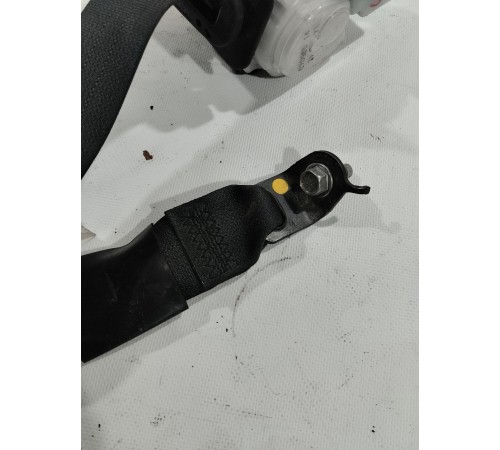 Ремень безопасности задний средний