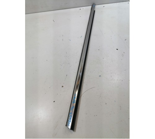 Уплотнитель стекла передний левый наружный