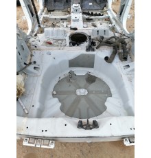 Ниша багажника, запасного колеса