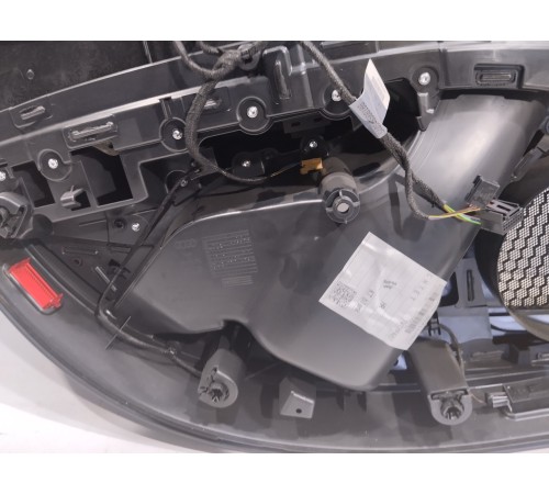 Обшивка двери (задняя правая)