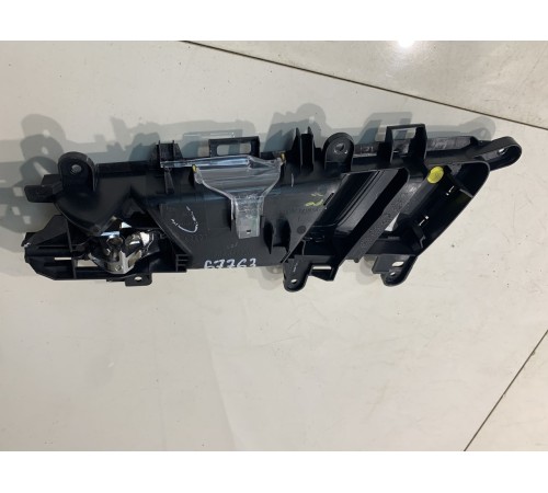 Ручка двери (передняя, правая, внутренняя)