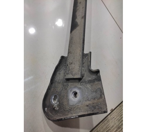 Рычаг распорки кузова(задний правый)