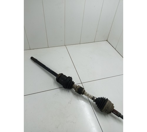 Привод (полуось) передний правый