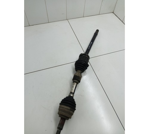 Привод (полуось) передний правый