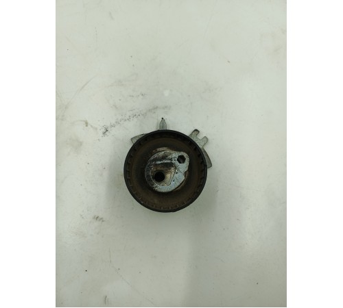 Ролик натяжитель