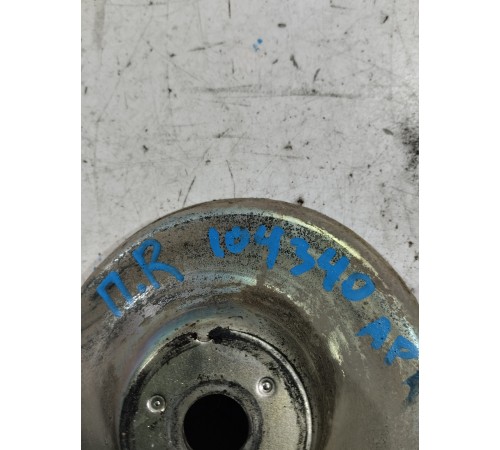 Чашка переднего амортизатора правая