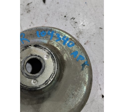 Чашка переднего амортизатора правая