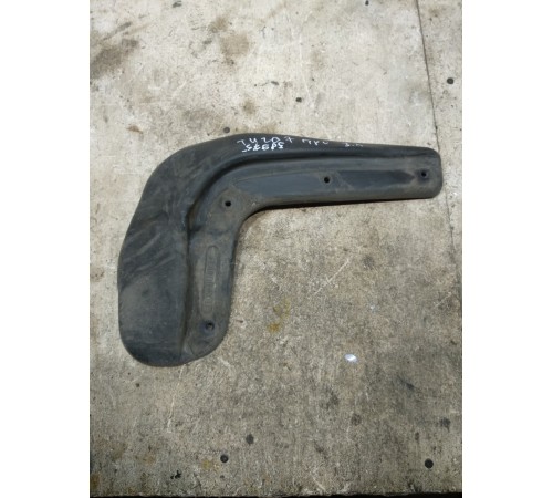 Брызговик задний левый