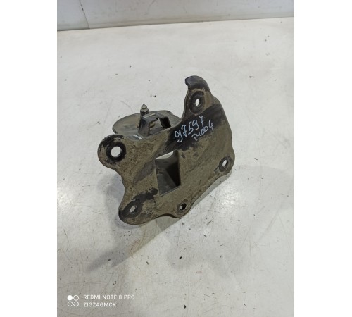 Кронштейн задней балки левый