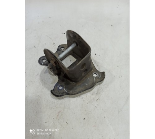 Кронштейн задней балки левый