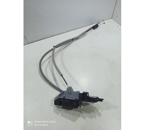 Замок сдвижной двери (задний левый) с доводчиком