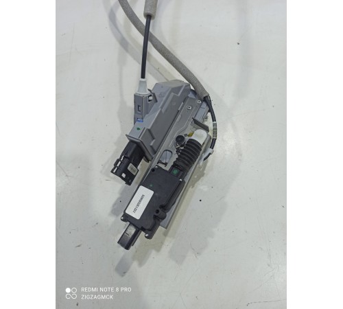 Замок сдвижной двери (задний левый) с доводчиком