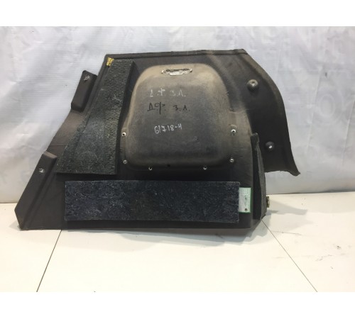 Стенка в багажник с карманом (левая)