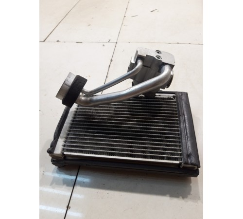 Радиатор кондиционера задний