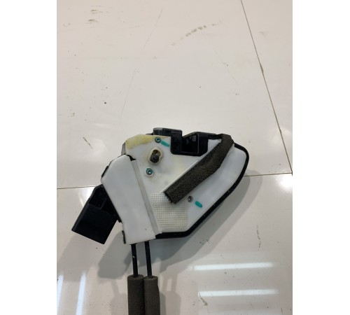 Замки дверей задняя левая