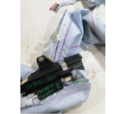 Подушка безопасности правая