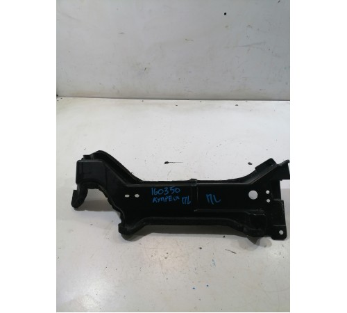 Дефлектор радиатора левый