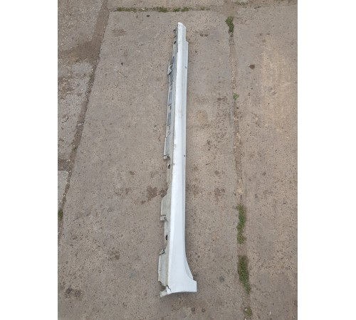 Накладка на порог левая