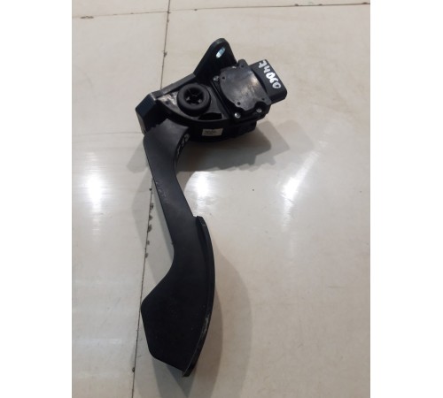 Педаль акселератора