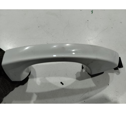 Ручка двери (передняя левая внешняя)