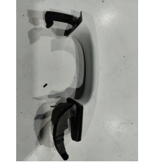 Ручка двери (передняя левая внешняя) Ручка двери (передняя левая внешняя)