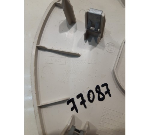 Накладка торпедо боковая(левая)