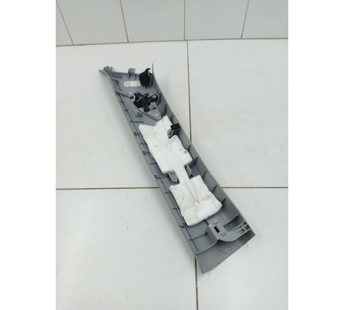 Обшивка стойки лобового стекла правая