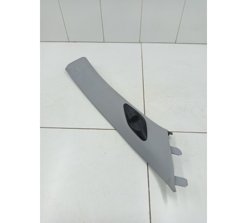 Обшивка стойки лобового стекла правая