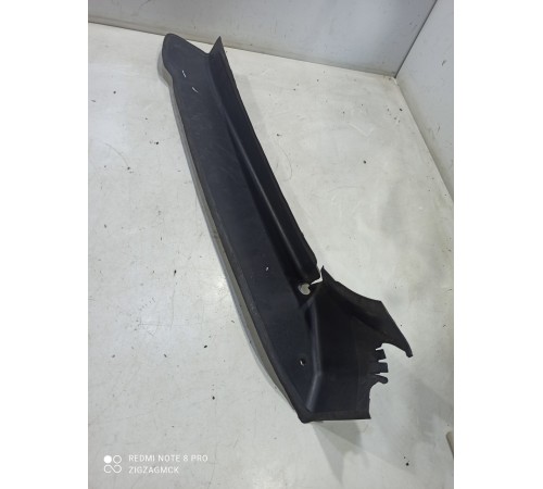 Водосток крышки багажника правый