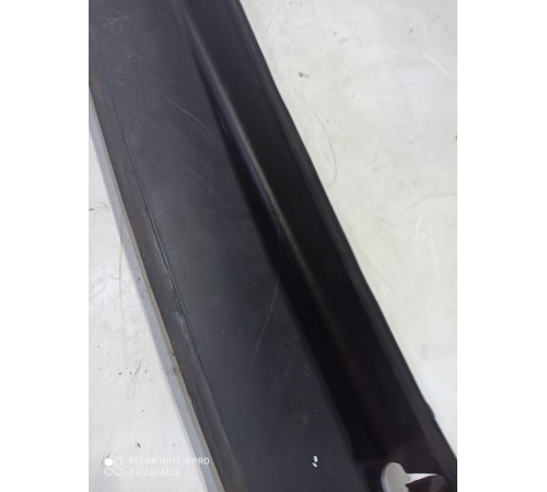 Водосток крышки багажника правый