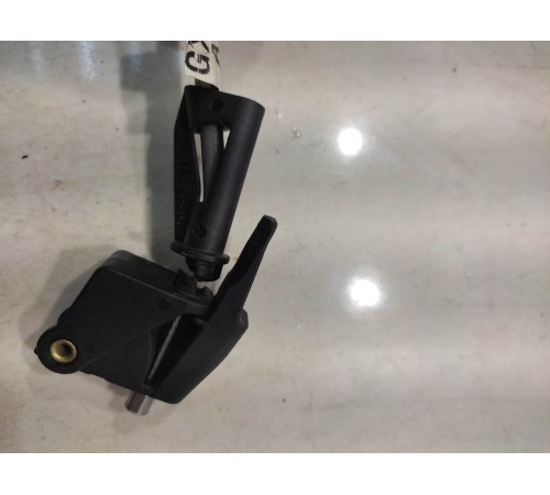 трос откидывания сиденья(задний левый)