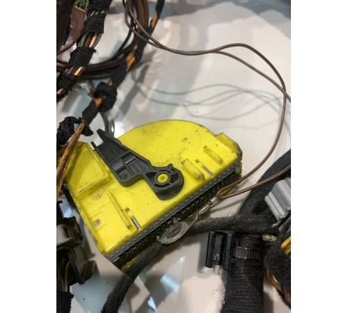 Электропроводка салона