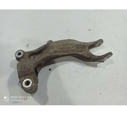 Кронштейн(крепление) амортизамтора передний