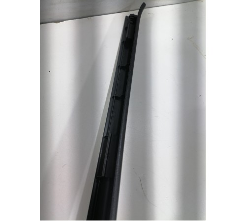 Обшивка порога передняя правая 