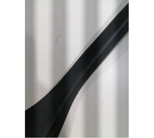 Обшивка порога передняя правая 