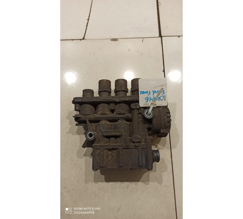 Блок клапанов уровня подвески