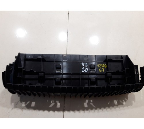 Кронштейн(крепление) регулировки глубины сиденья передний левый