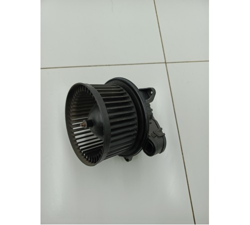 Моторчик отопителя передний