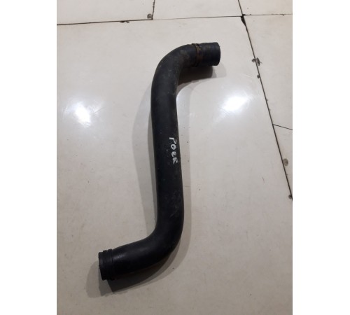 Патрубок системы охлаждения