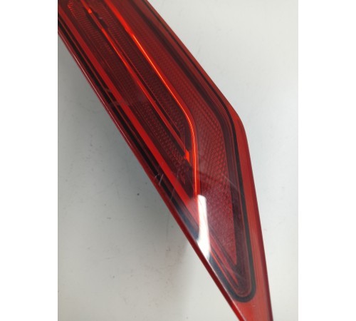 Фонарь крышки багажника правый