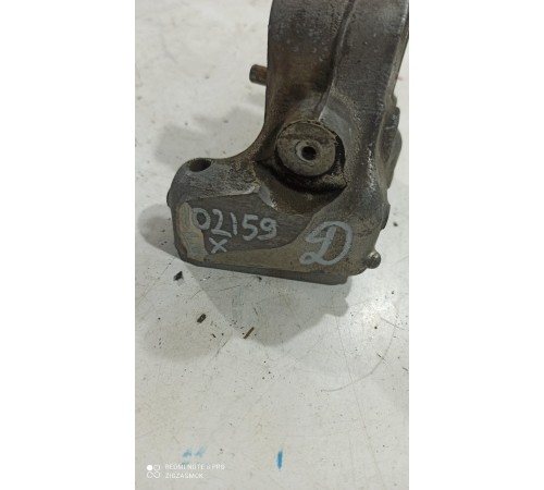 Кронштейн опоры двигателя правый