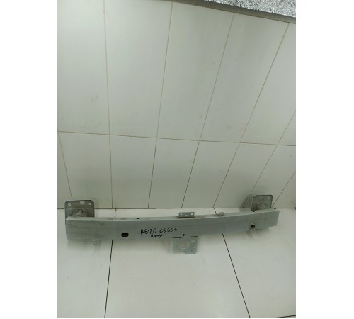 Усилитель переднего бампера