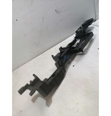 Кронштейн пола багажника