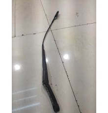 Поводок стеклоочистителя (правый)