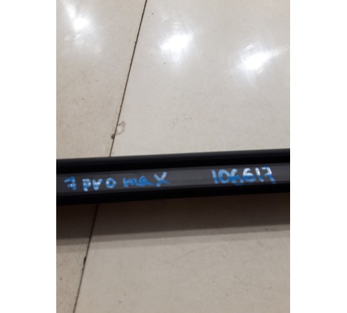 Уплотнитель стекла (передний левый внутренний)