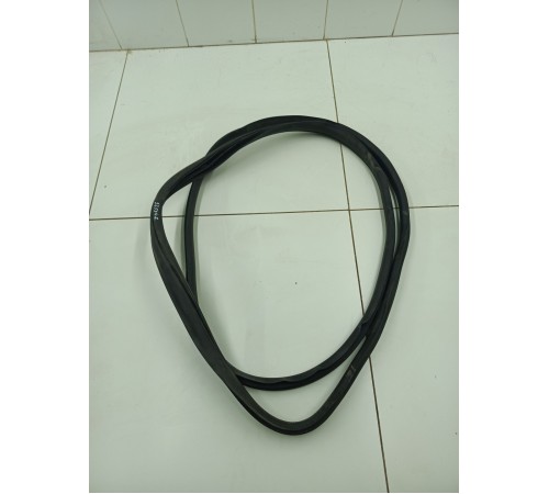 Уплотнитель проема двери