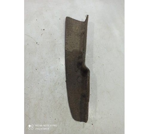 Пыльник бампера задний левый