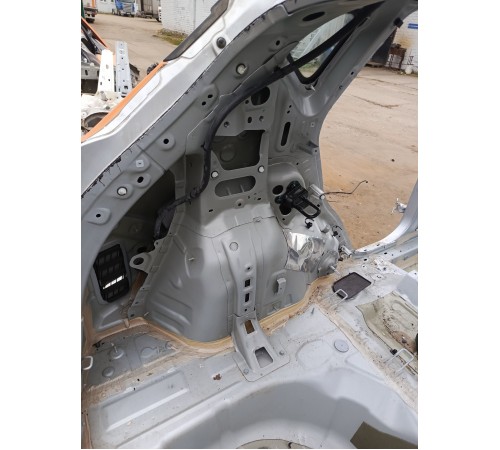 Крыло заднее левое