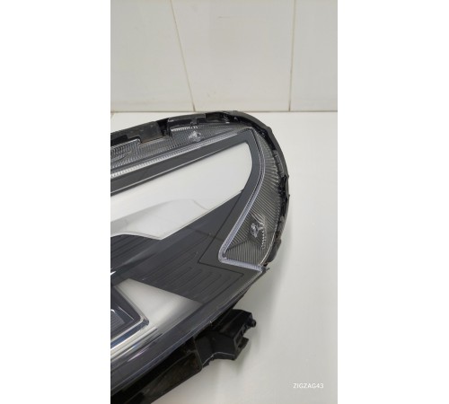 Фара передняя левая