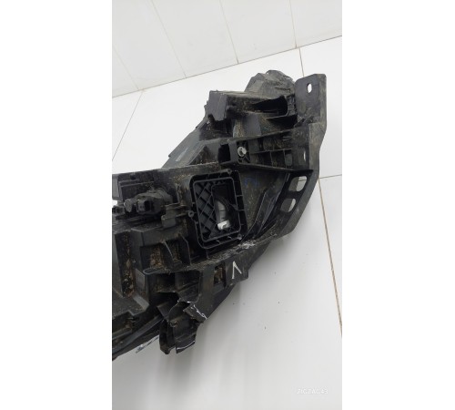 Фара передняя левая